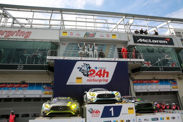 24H Nordschleife: Mercedes 1-2-3-4!
