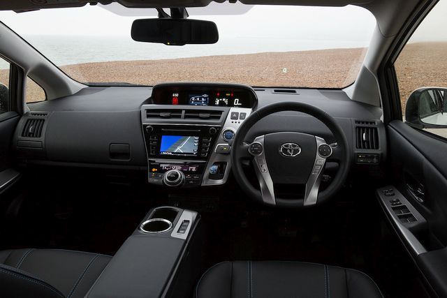 16toyota prius1