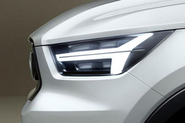 16volvo_krosover