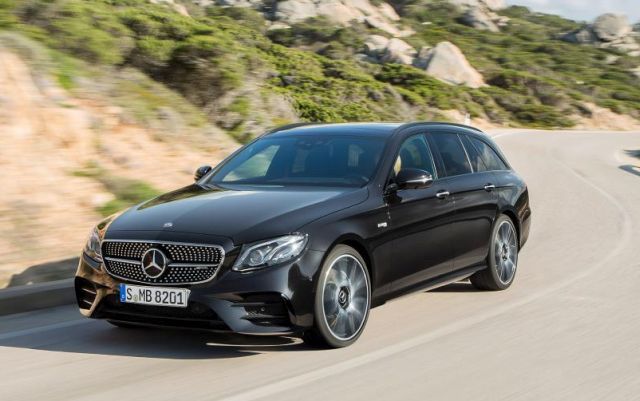 16mercedes ekaravan3