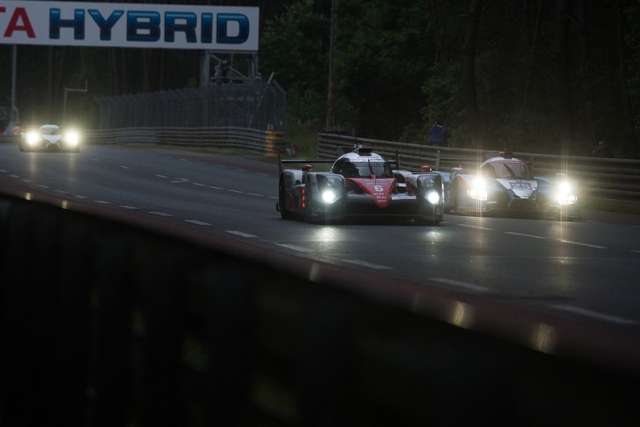 Le Mans: Tojota vodi posle 8 sati na Le Manu