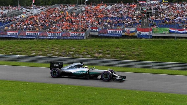 F1: Hamilton najbrži u Austriji, Rozberg pod kaznom