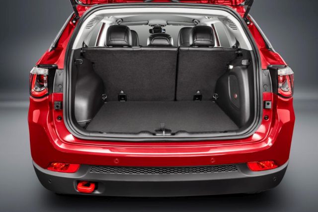 16jeep compass3