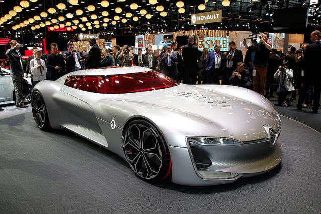 Pariz: Renault Trezor koncept