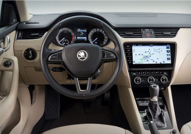 16skoda octavia3