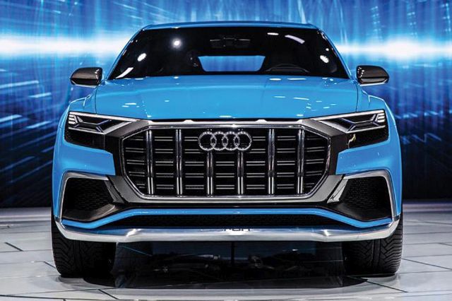 17audi q8detroit3