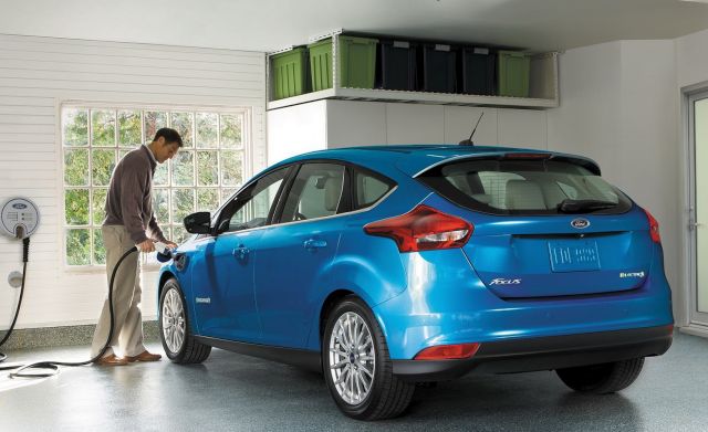 17ford_focuselectric