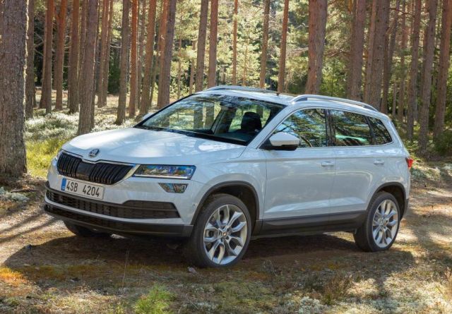 17skoda_karoq0