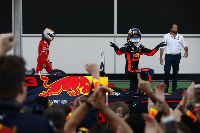 F1: Rikardo pobednik na ludoj trci u Bakuu
