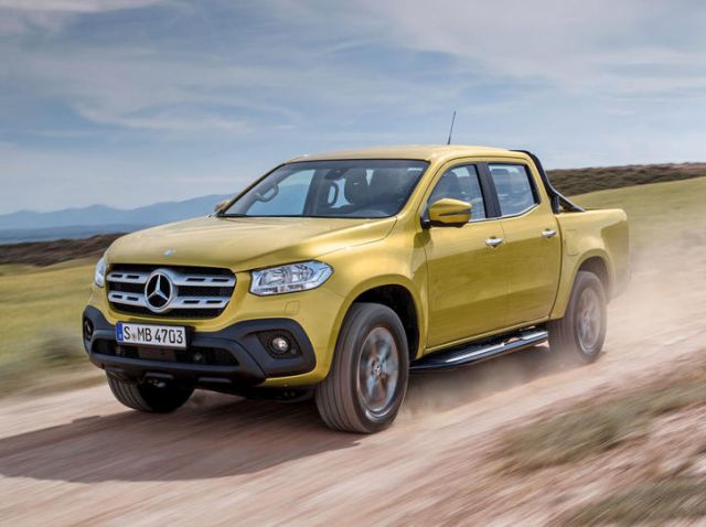 17mercedes_xclass0