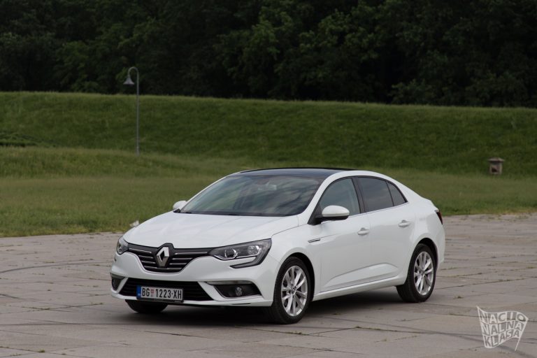 Jesenja akcija: Renault vozila uz dodatne 4 zimske gume