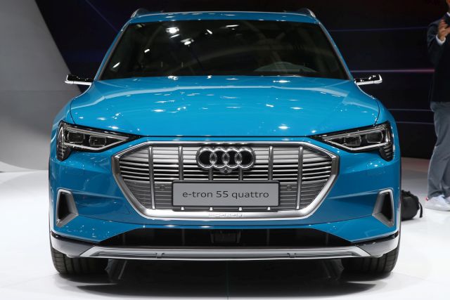 Pariz: Audi predstavio električni SUV e-tron