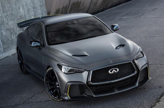 Pariz: Infiniti Q60 Black S