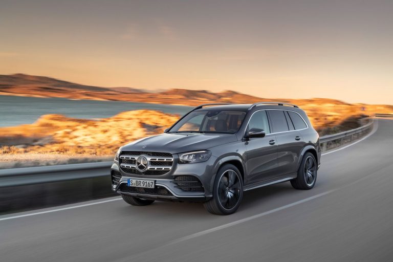 Njujork : Novi Mercedes GLS