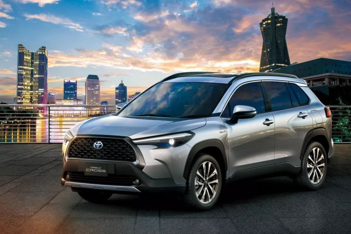 2020toyota_corollacross