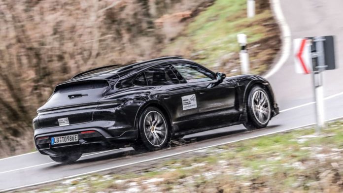 2021porsche_taycancrossturismo