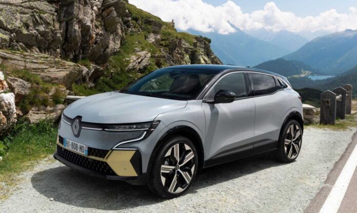 2021renault_meganeetechelectric1