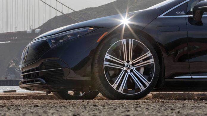 2021mercedes_eqs