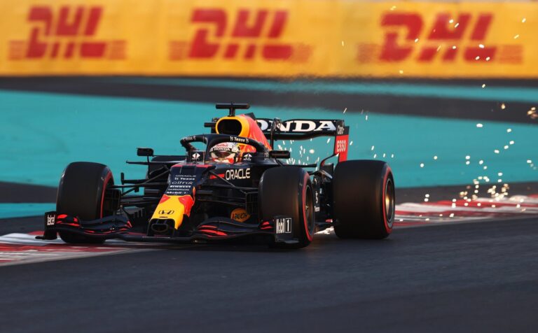 F1: Maks osvojio pol poziciju za poslednju trku sezone
