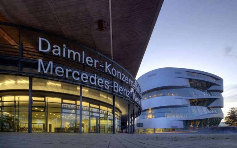 Daimler promenio ime u Mercedes-Benz Group