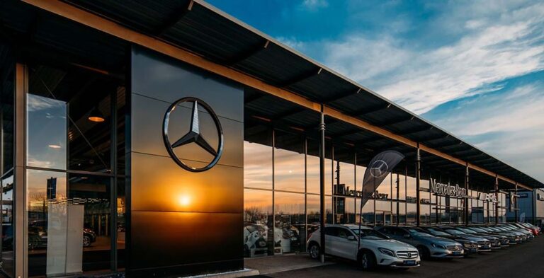 Mercedes ukida 10% prodajnih salona u svetu