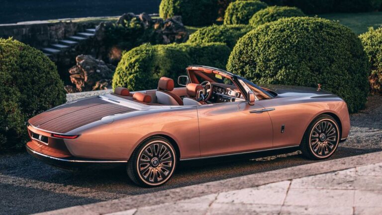 Rolls-Royce predstavio ekskluzivni Boat Tail