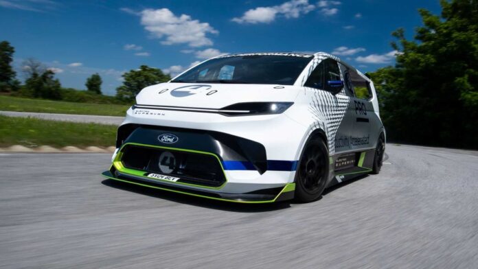2022ford_supervan