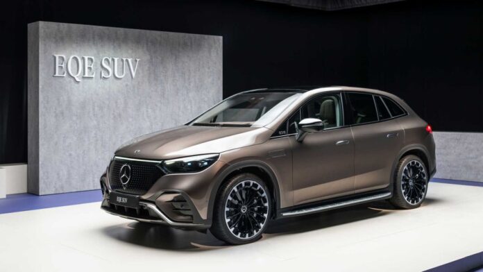 2022mercedes_eqesuv