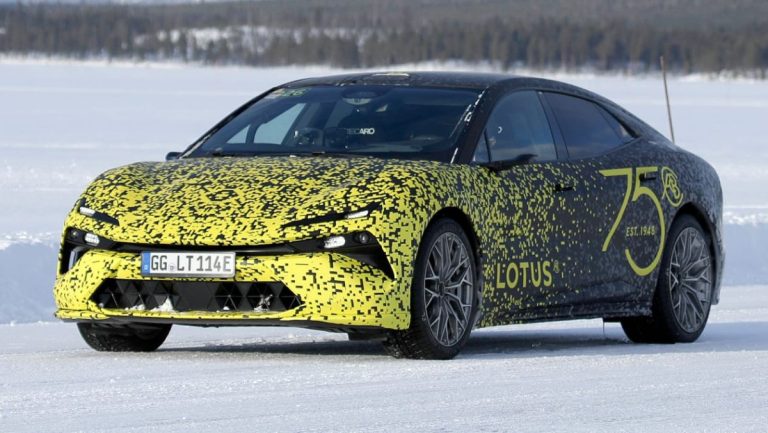 Lotusova buduća limuzina na zimskim testovima