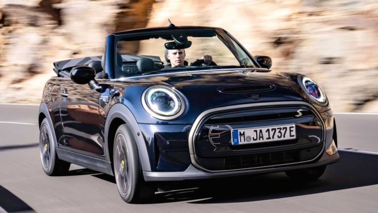 2023 MINI SE kabriolet